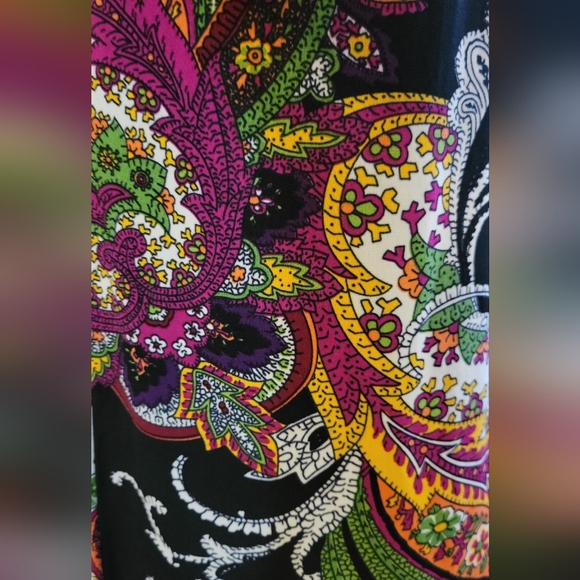 Lane Bryant, loose fit, colorful, comfortable, plus size womens, size 18-20 - Picture 5 of 7